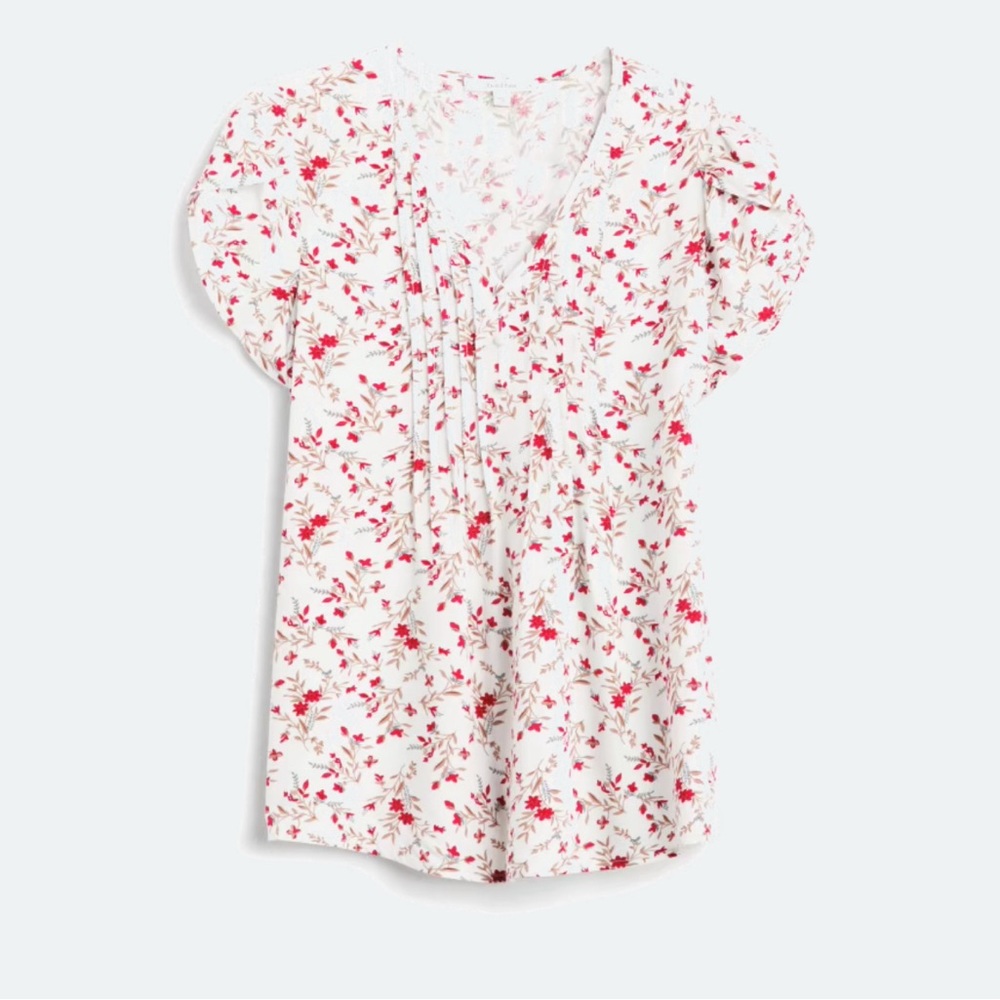 Monday fun, cute tulip sleeved floral top.  XXL Like New